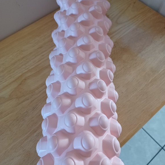 Better Angel Neck, Knee and Foot Extra Firm Foam Massage Roller - Picture 2 of 6
